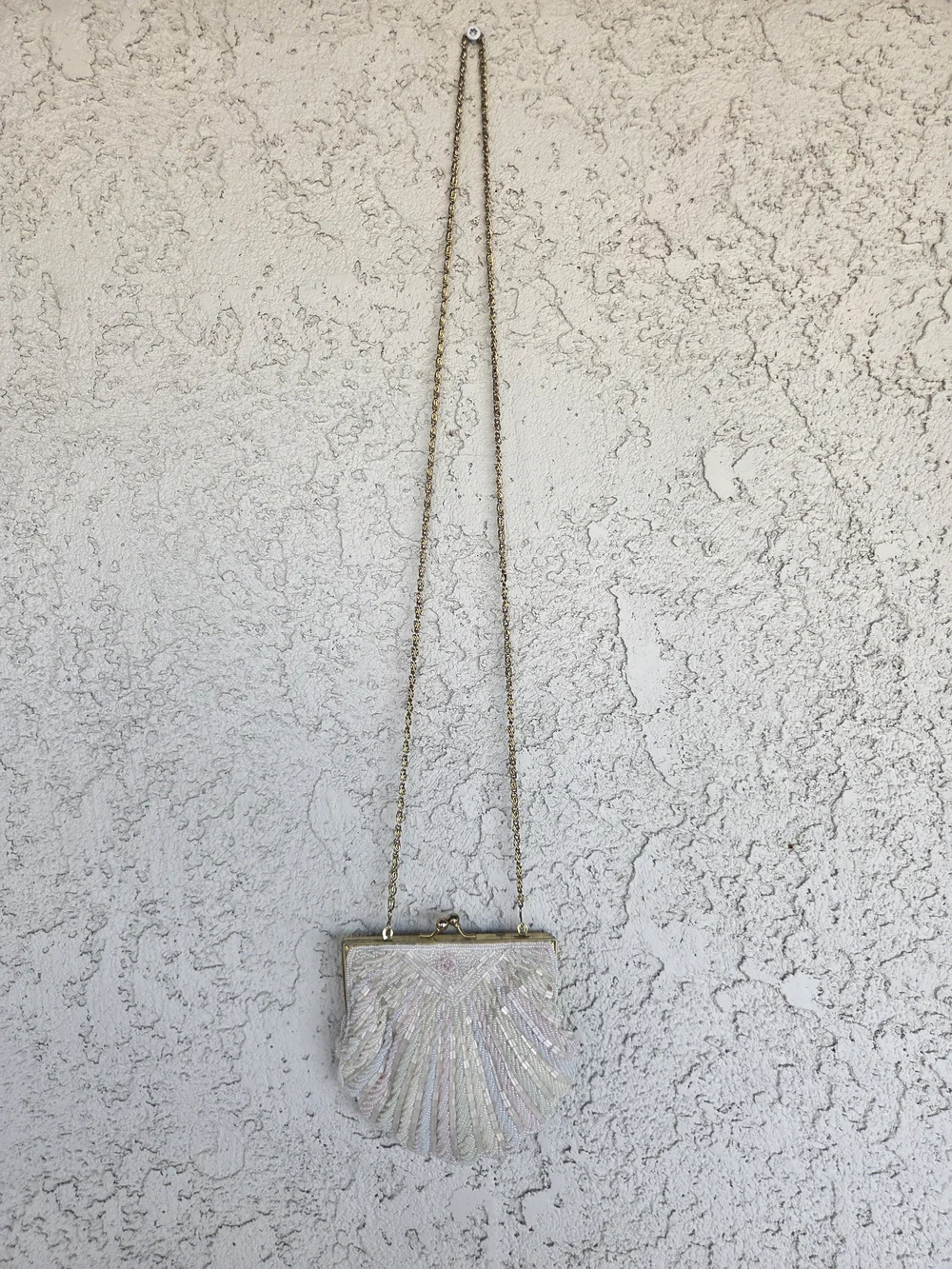 Vintage Beaded Shell Clutch in Cream and Pink with Gold Chain
